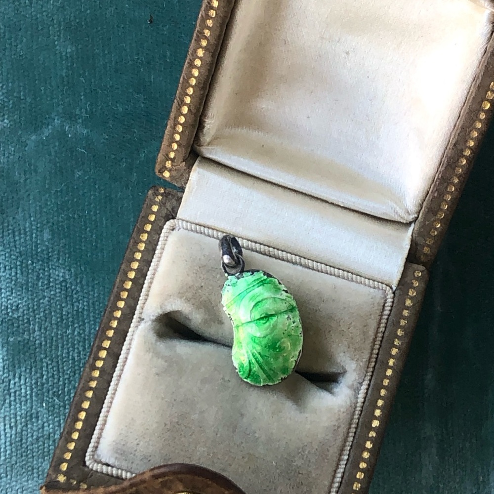 Victorian enameled lucky bean charm. - Picture 3 of 6